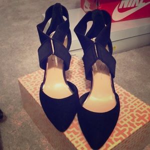 Black velvet Jessica Simpson heels